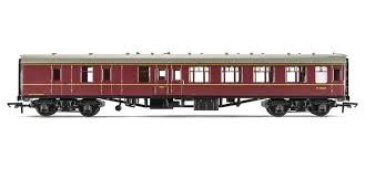 Hornby RailRoad BR Mk1 Corridor Brake Second - BR Maroon
