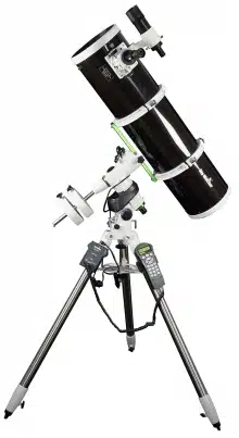 Sky-Watcher Explorer 200P EQ5 PRO SynScan Bundle Newtonian