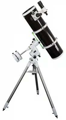 Sky-Watcher Explorer 200P EQ5