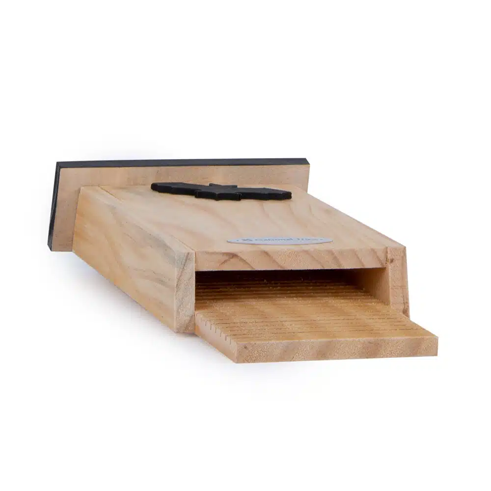 914760421-national_trust_glamis_bat_box-dv_3896